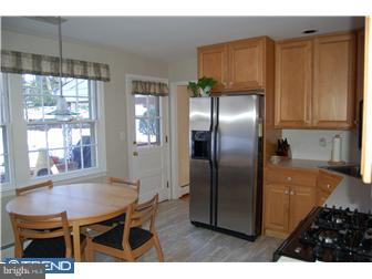 335 Danell Road Wayne, PA 19087 - Photo 3 of 12 Kitchen