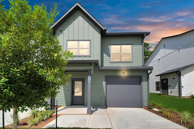 $1,825 | 7711 Longmire Road, Unit 102, Conroe, TX 77304