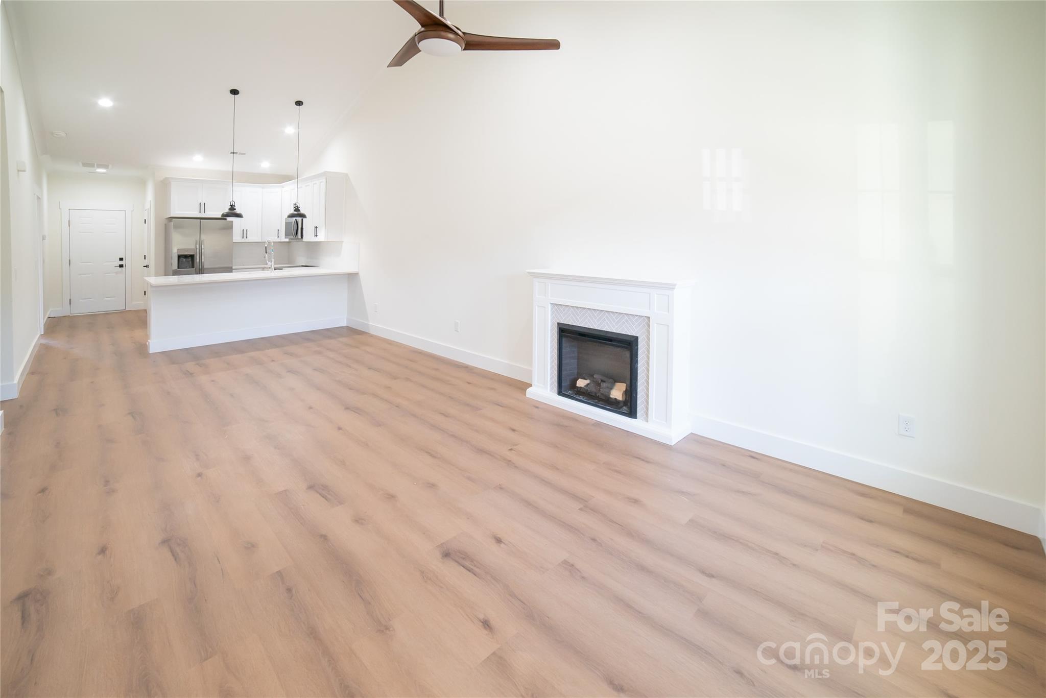 102 Ivy Court Morganton, NC 28655 - Photo 3 of 11