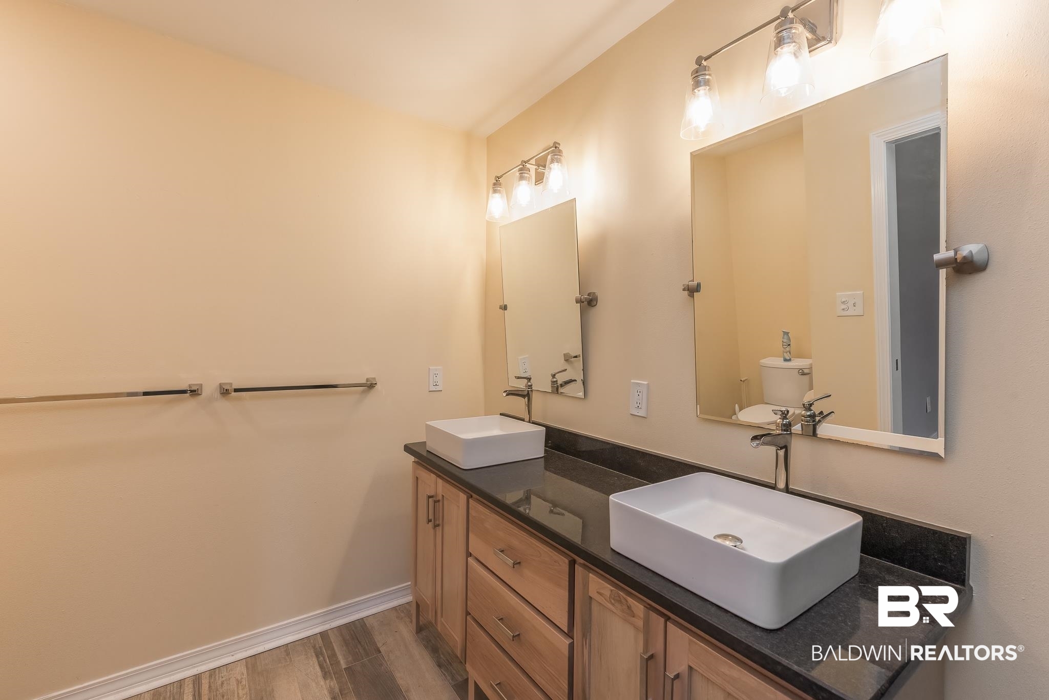 405 West Fern Avenue Foley, AL 36535 - Photo 16 of 42 Primary Bathroom