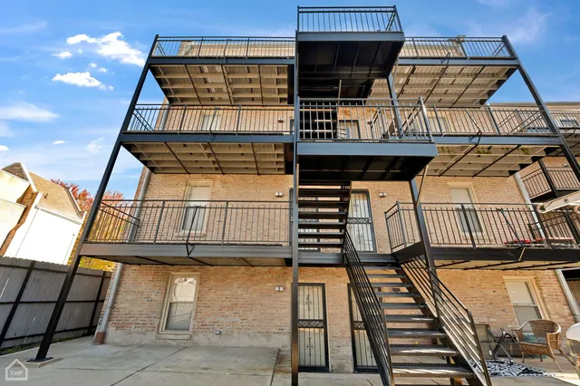 $8,345,000 | 4358 South Prairie Avenue, Chicago, IL 60653