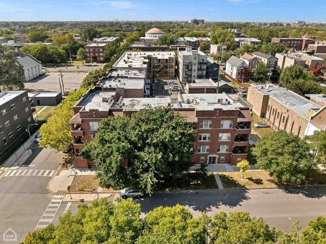$8,345,000 | 4358 South Prairie Avenue, Chicago, IL 60653