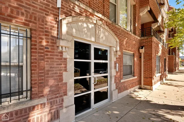 $8,345,000 | 4358 South Prairie Avenue, Chicago, IL 60653