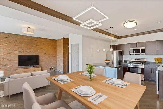 $8,345,000 | 4358 South Prairie Avenue, Chicago, IL 60653