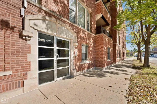 $8,345,000 | 4358 South Prairie Avenue, Chicago, IL 60653
