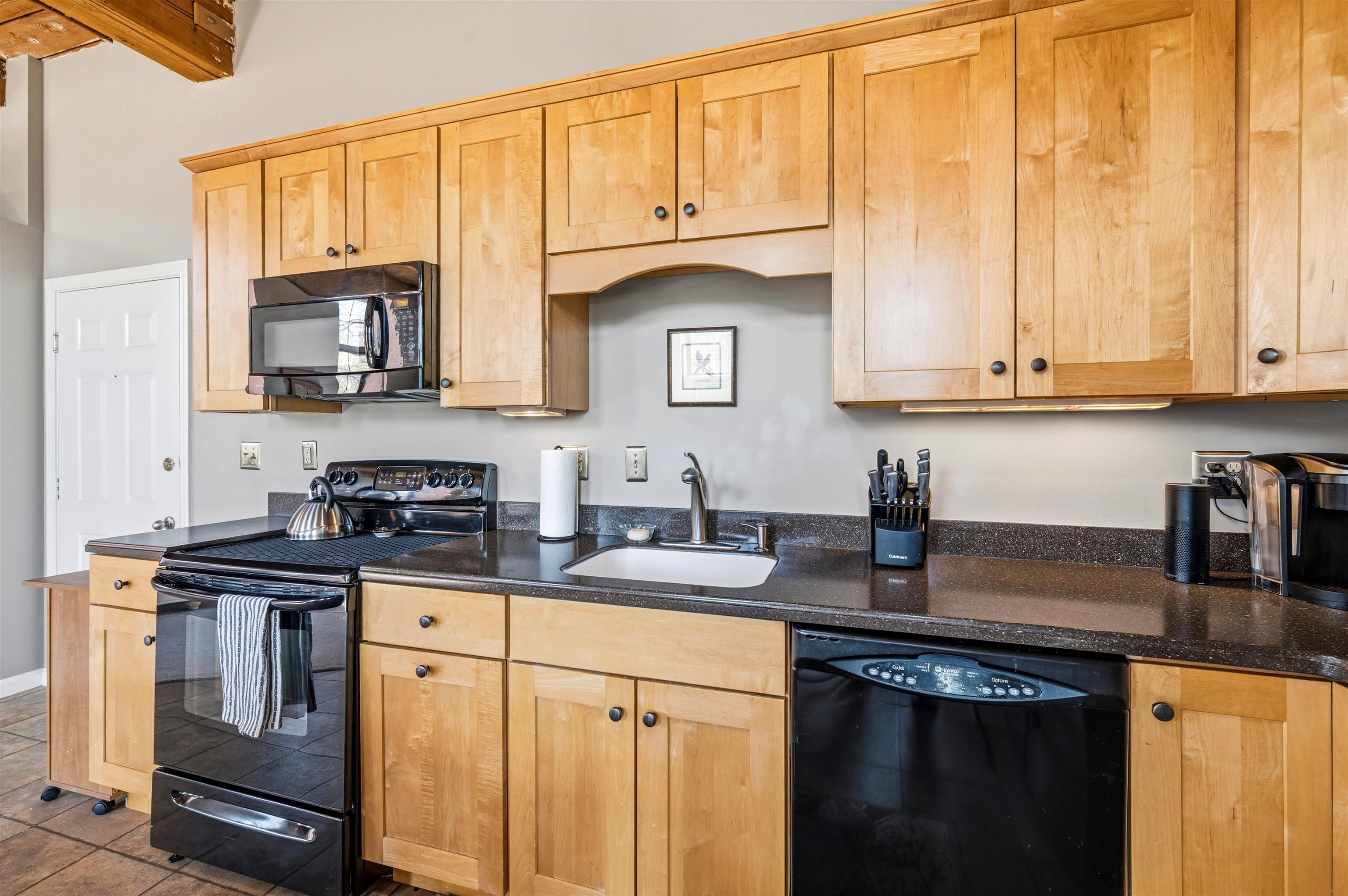 156 Front Street, Unit 206 Exeter, NH 03833 - Photo 11 of 33