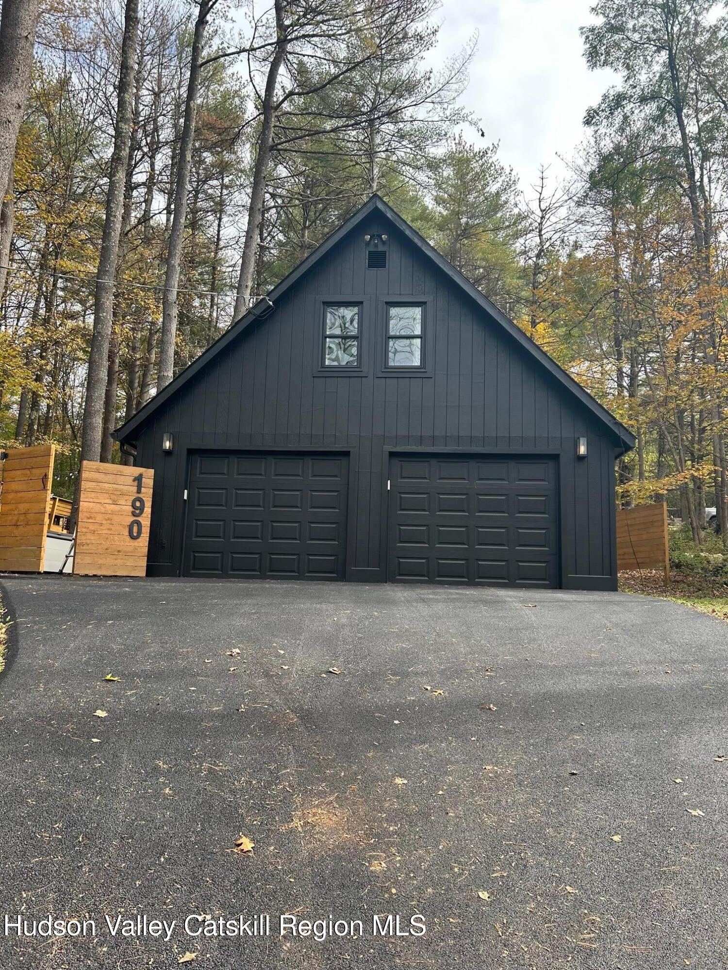 190 Green Lake Road Athens, NY 12451 - Photo 3 of 11 IMG_4981