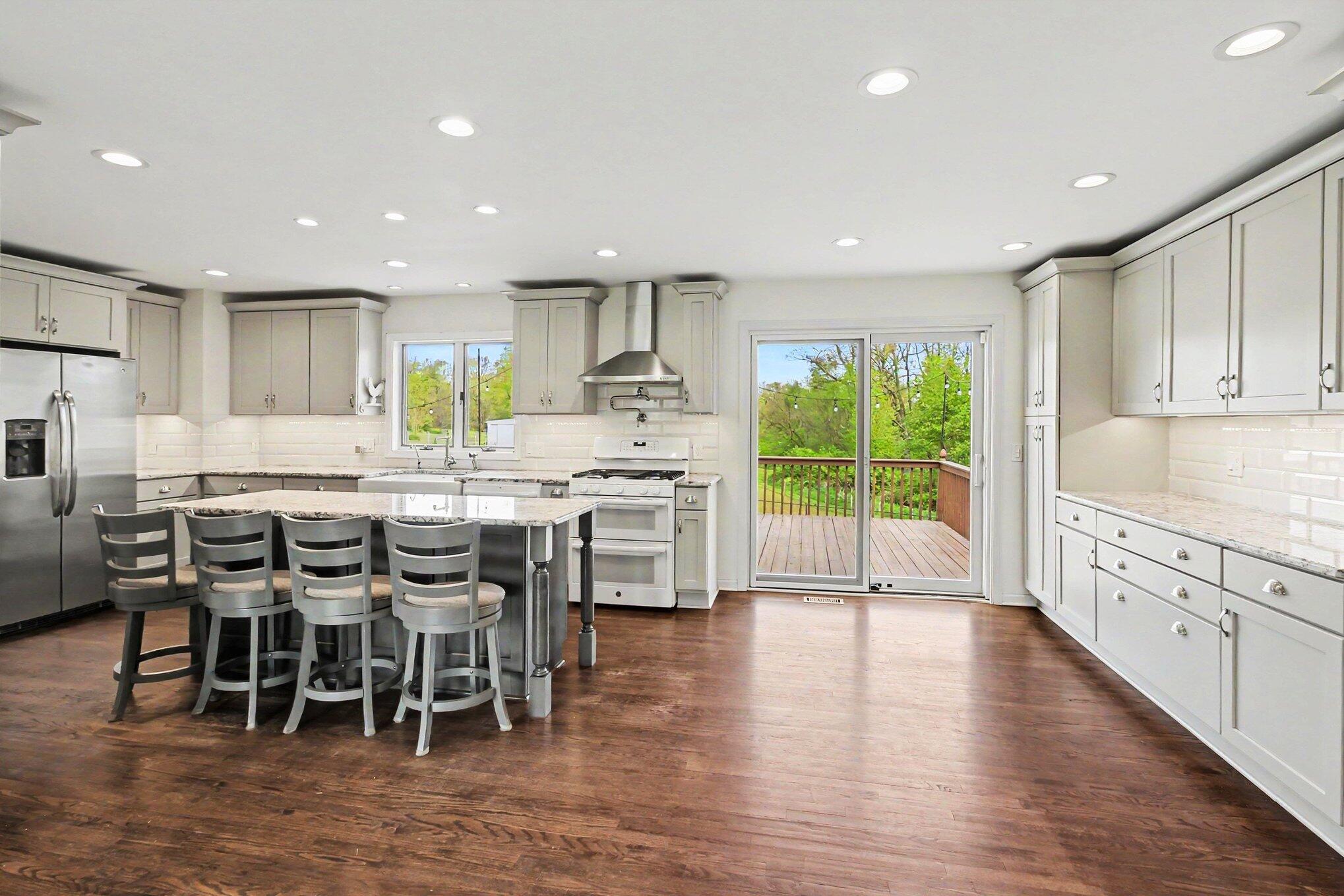 2536 West Coon Lake Road Howell, MI 48843 - Photo 9 of 35 015_file_5197