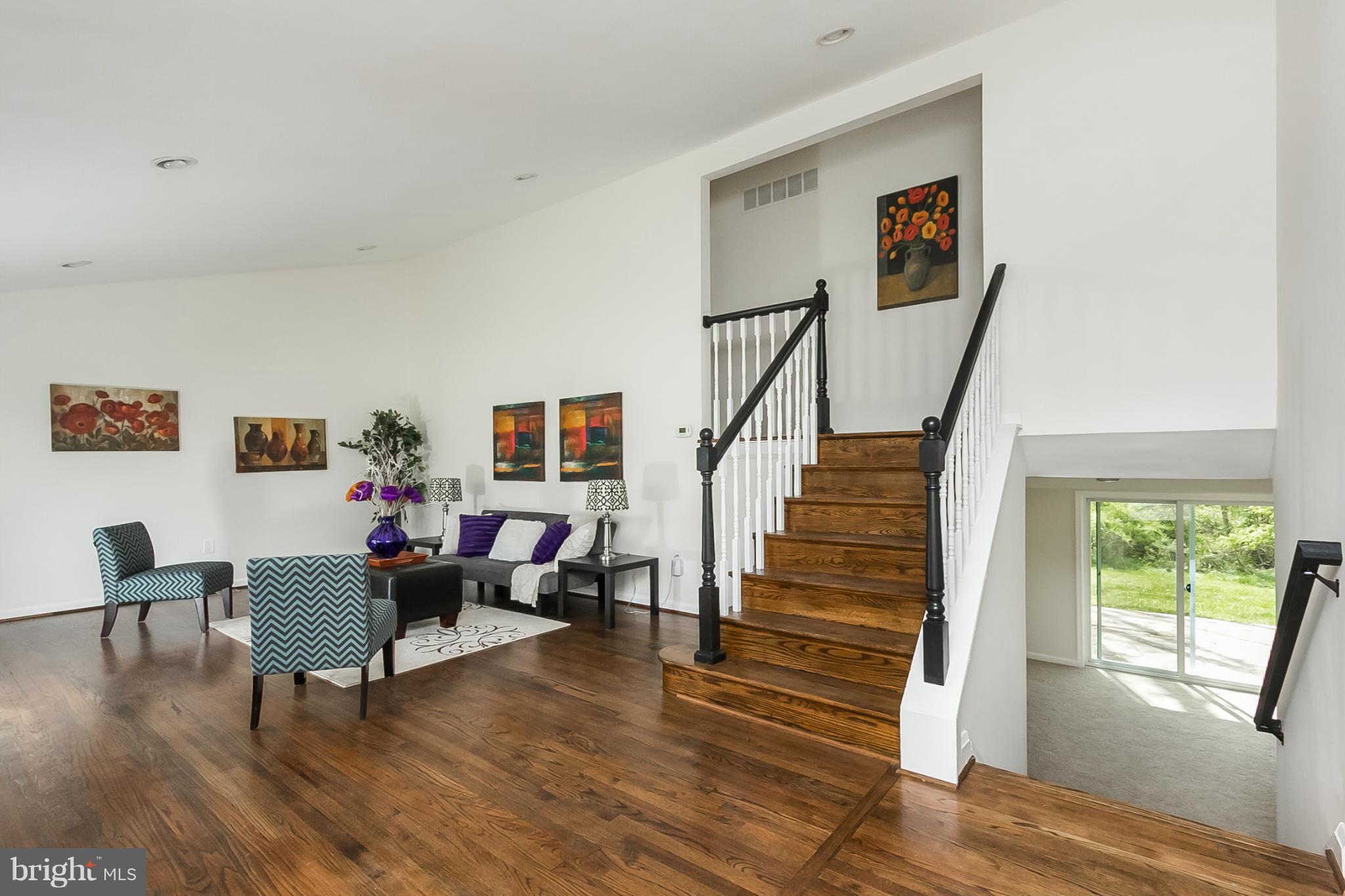7310 Kathydale Road Baltimore, MD 21207 - Photo 2 of 30 Living Room