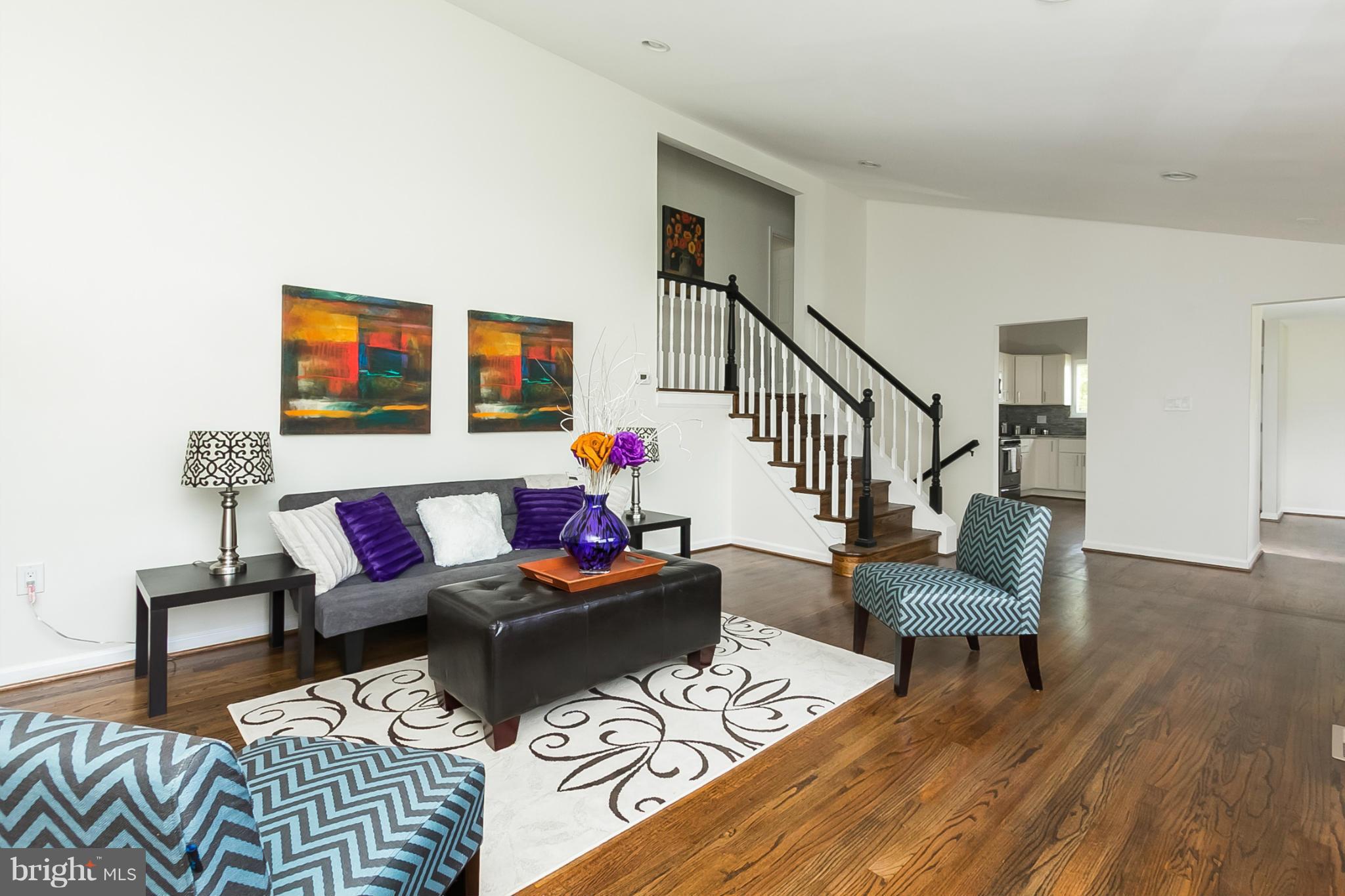 7310 Kathydale Road Baltimore, MD 21207 - Photo 4 of 30 Living Room