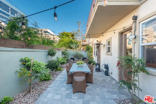 $1,899,000 | 2112 Butler Avenue, Los Angeles, CA 90025