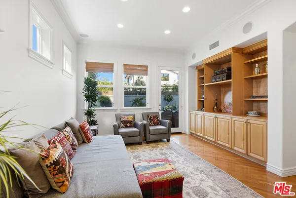 $1,899,000 | 2112 Butler Avenue, Los Angeles, CA 90025