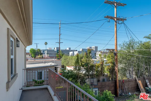 $1,899,000 | 2112 Butler Avenue, Los Angeles, CA 90025
