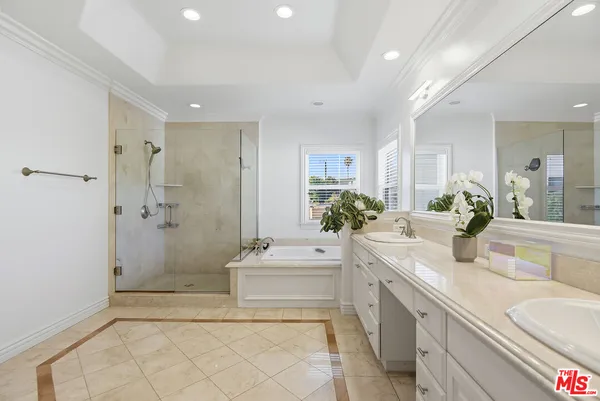 $1,899,000 | 2112 Butler Avenue, Los Angeles, CA 90025