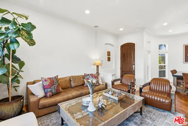 $1,899,000 | 2112 Butler Avenue, Los Angeles, CA 90025