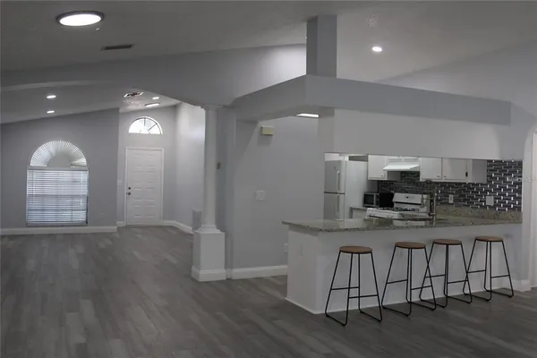 $2,750 | 3801 105th Avenue North, Clearwater, FL 33762