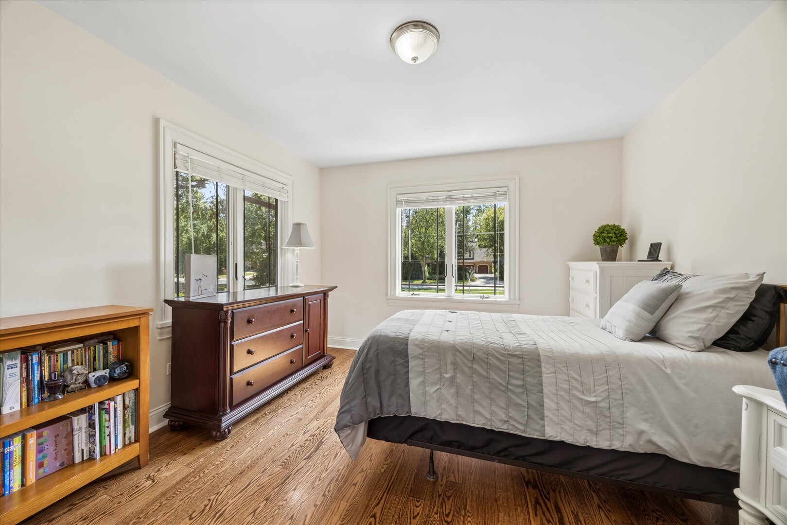1525 West Wiesbrook Road Wheaton, IL 60189 - Photo 17 of 40 Gallery Image 17