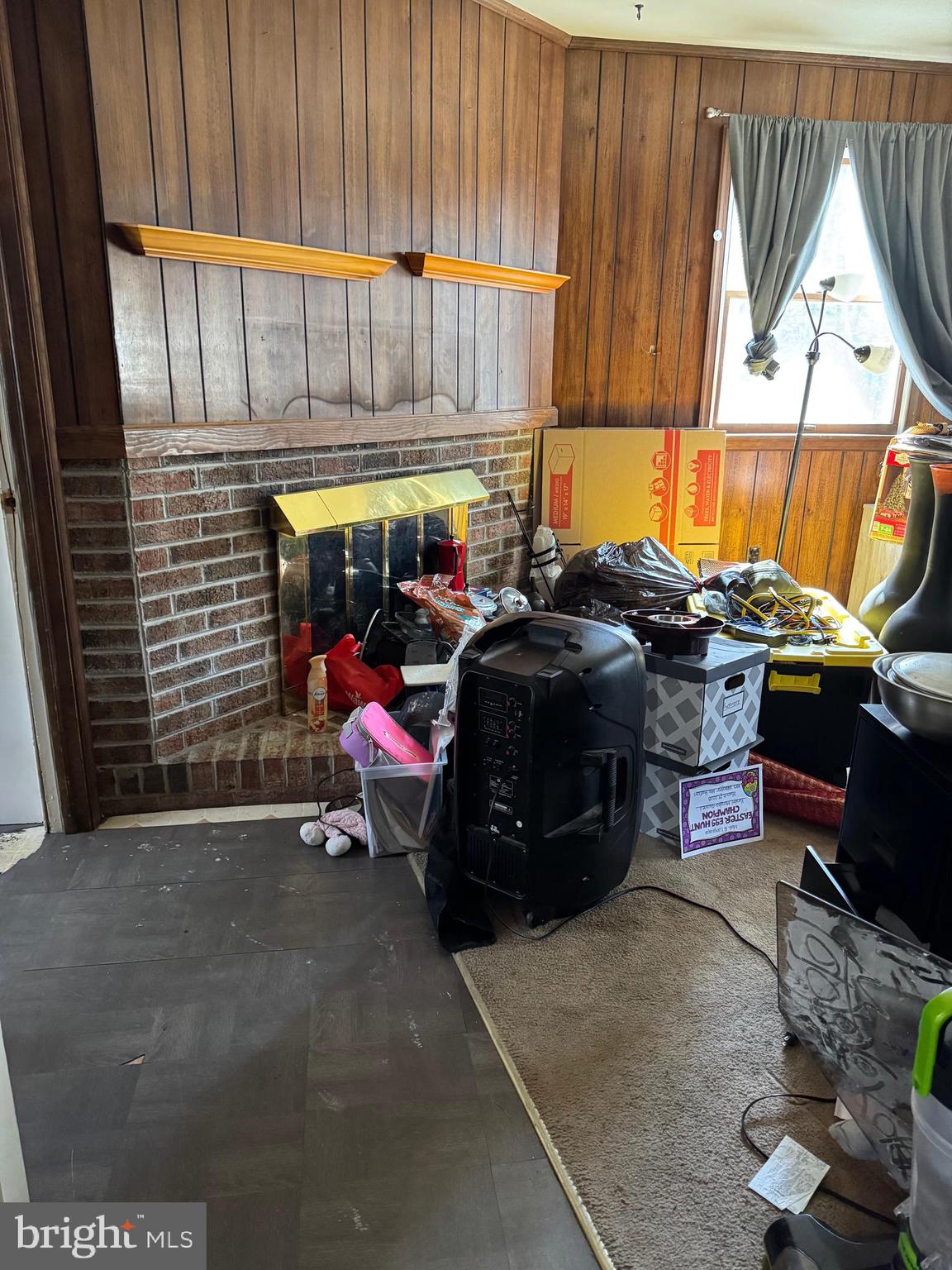 31939 Downing Road Delmar, MD 21875 - Photo 5 of 34 a room with furniture and a window