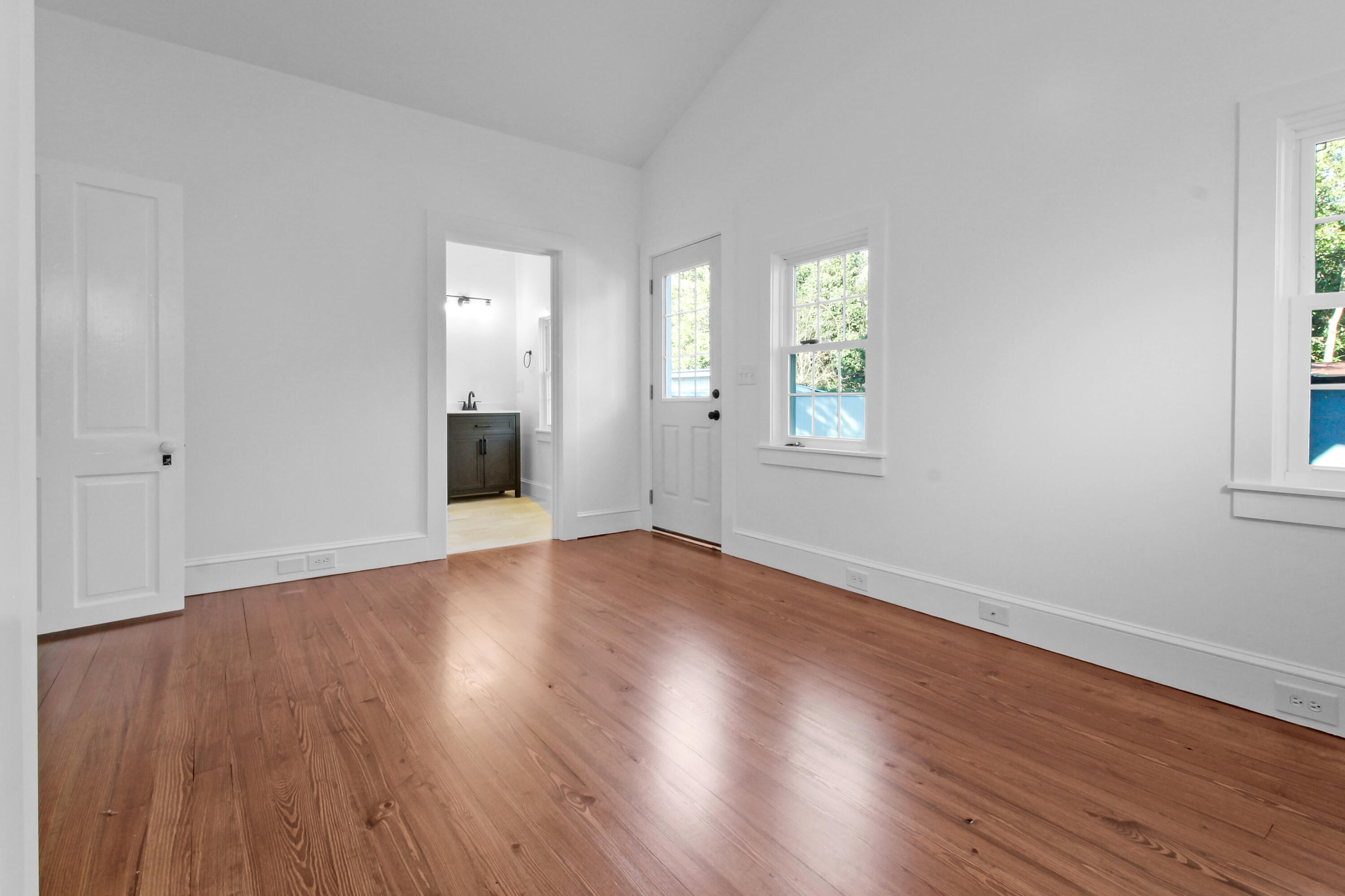 16 Moultrie Street Charleston, SC 29403 - Photo 36 of 43 27