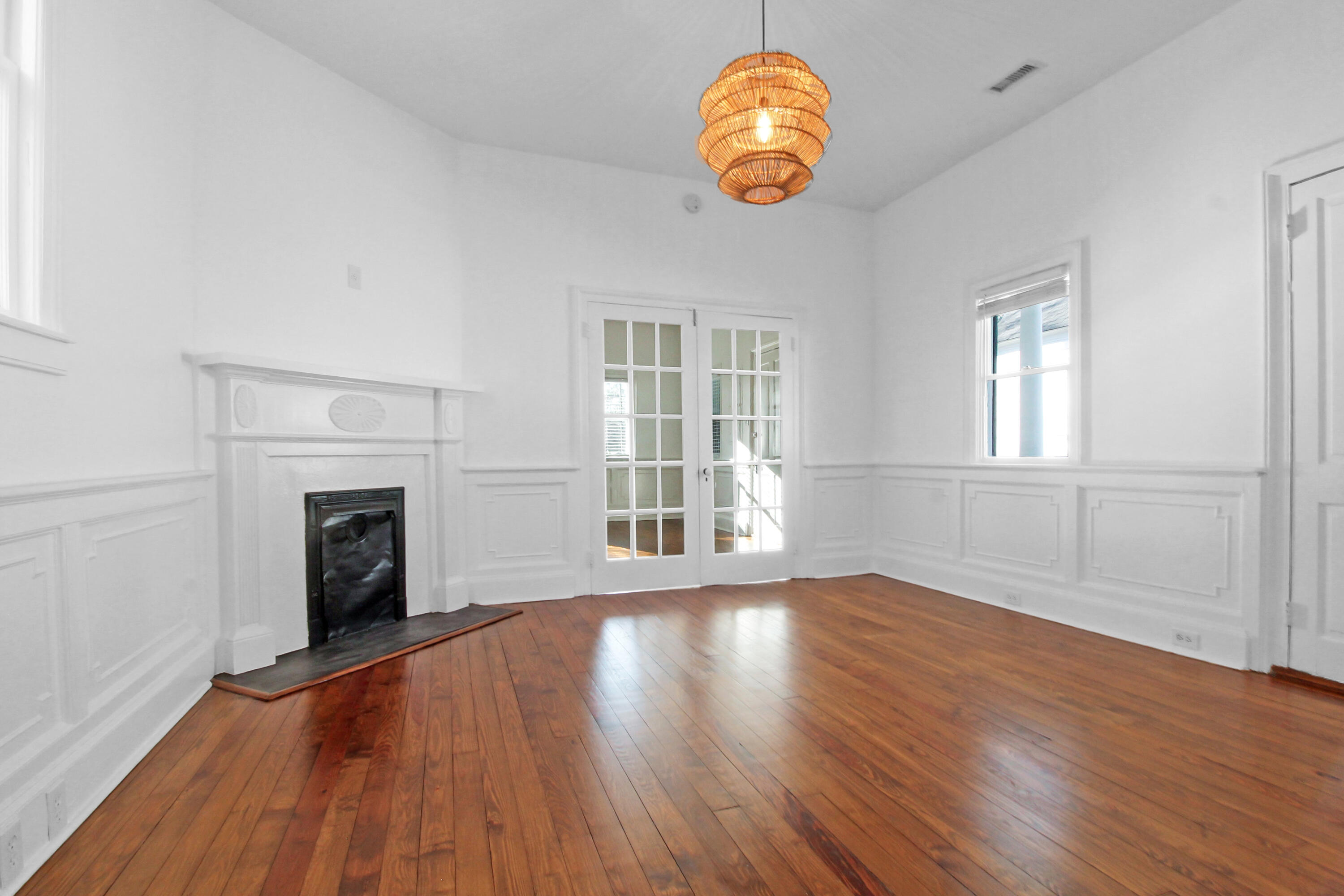 16 Moultrie Street Charleston, SC 29403 - Photo 6 of 43 4