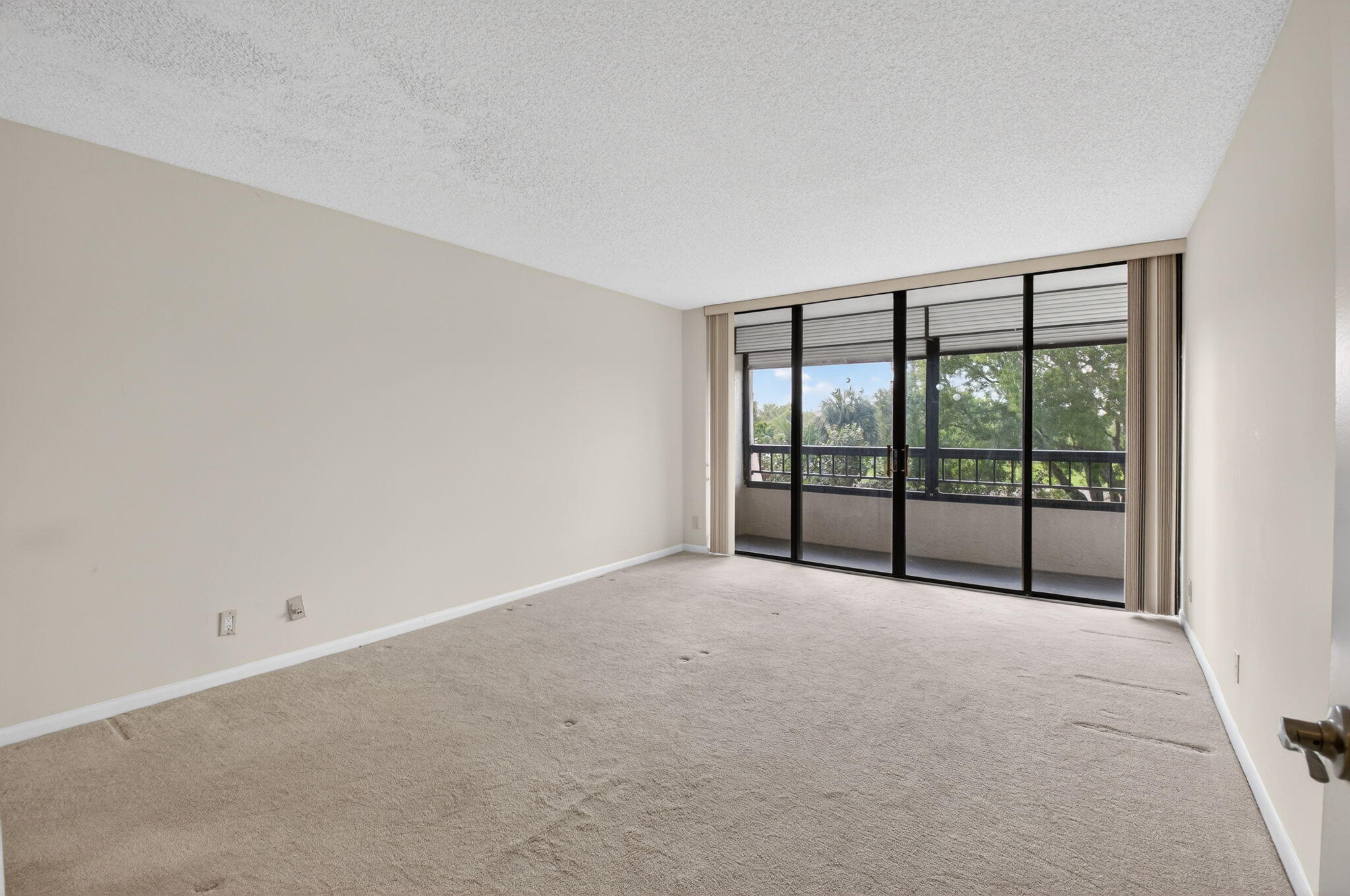 6420 Boca Del Mar Drive, Unit 305 Boca Raton, FL 33433 - Photo 19 of 48 20-web-or-mls-DSC_8009