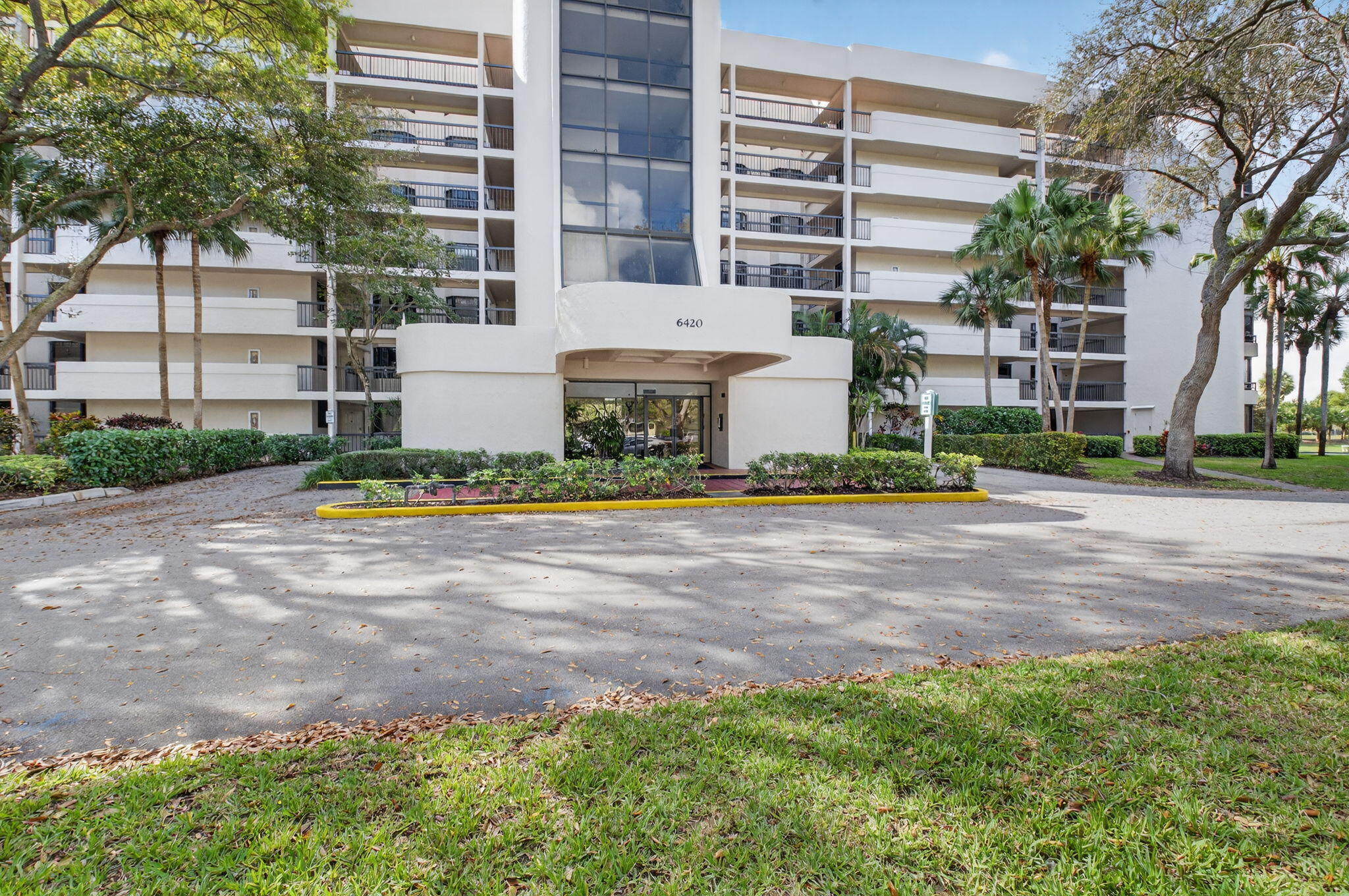 6420 Boca Del Mar Drive, Unit 305 Boca Raton, FL 33433 - Photo 3 of 48 1-web-or-mls-DSC_7909
