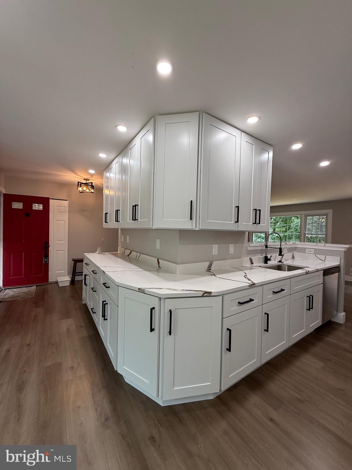 7937 St George Court Springfield, VA 22153 - Photo 12 of 47