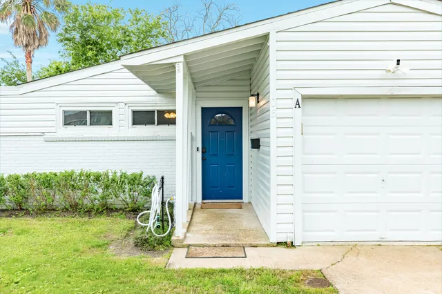 $295,000 | 105 Marlin Avenue, Galveston, TX 77550