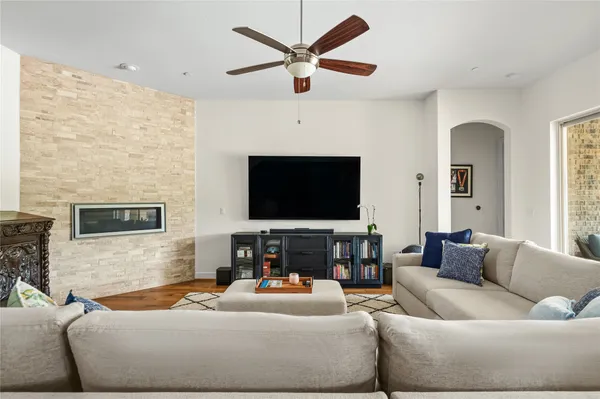 $1,299,000 | 9637 Chamois Way, Austin, TX 78736