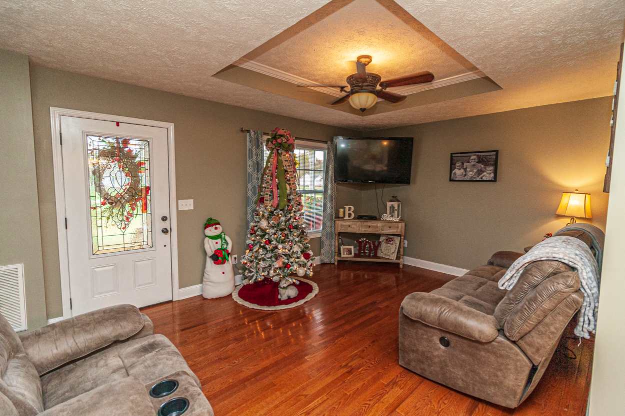 410 Chris Lane Ramer, TN 38367 - Photo 4 of 19