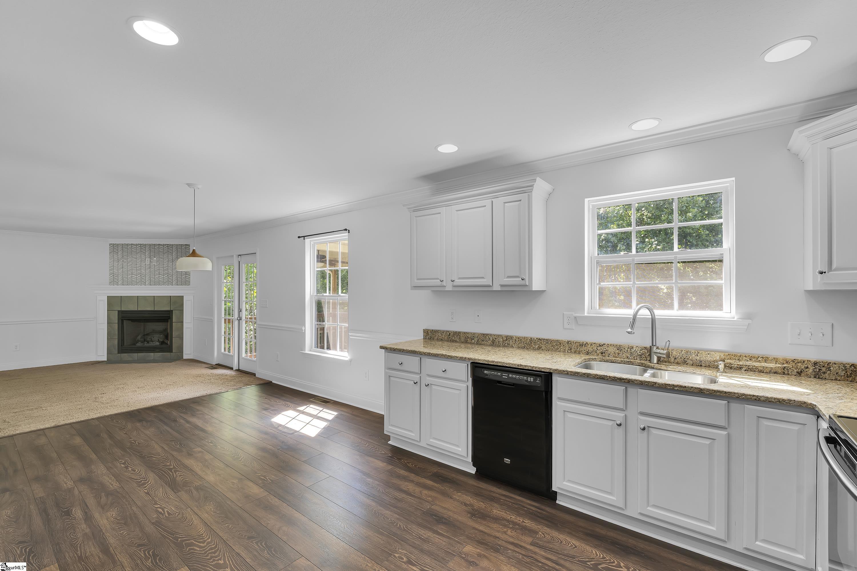 315 Timber Trail Greer, SC 29651 - Photo 9 of 31