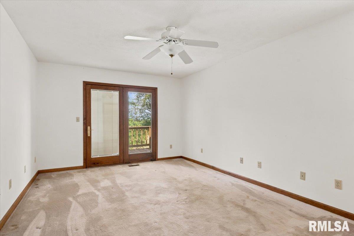 1997 New Lake Road Jacksonville, IL 62650 - Photo 20 of 39