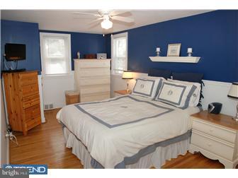 406 Drayton Road Oreland, PA 19075 - Photo 11 of 12 Bedroom - Main