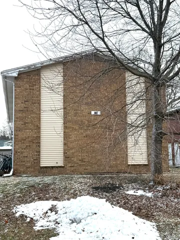 $329,900 | 106 College Park Court, Normal, IL 61761