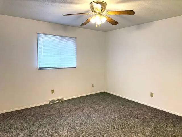 $329,900 | 106 College Park Court, Normal, IL 61761