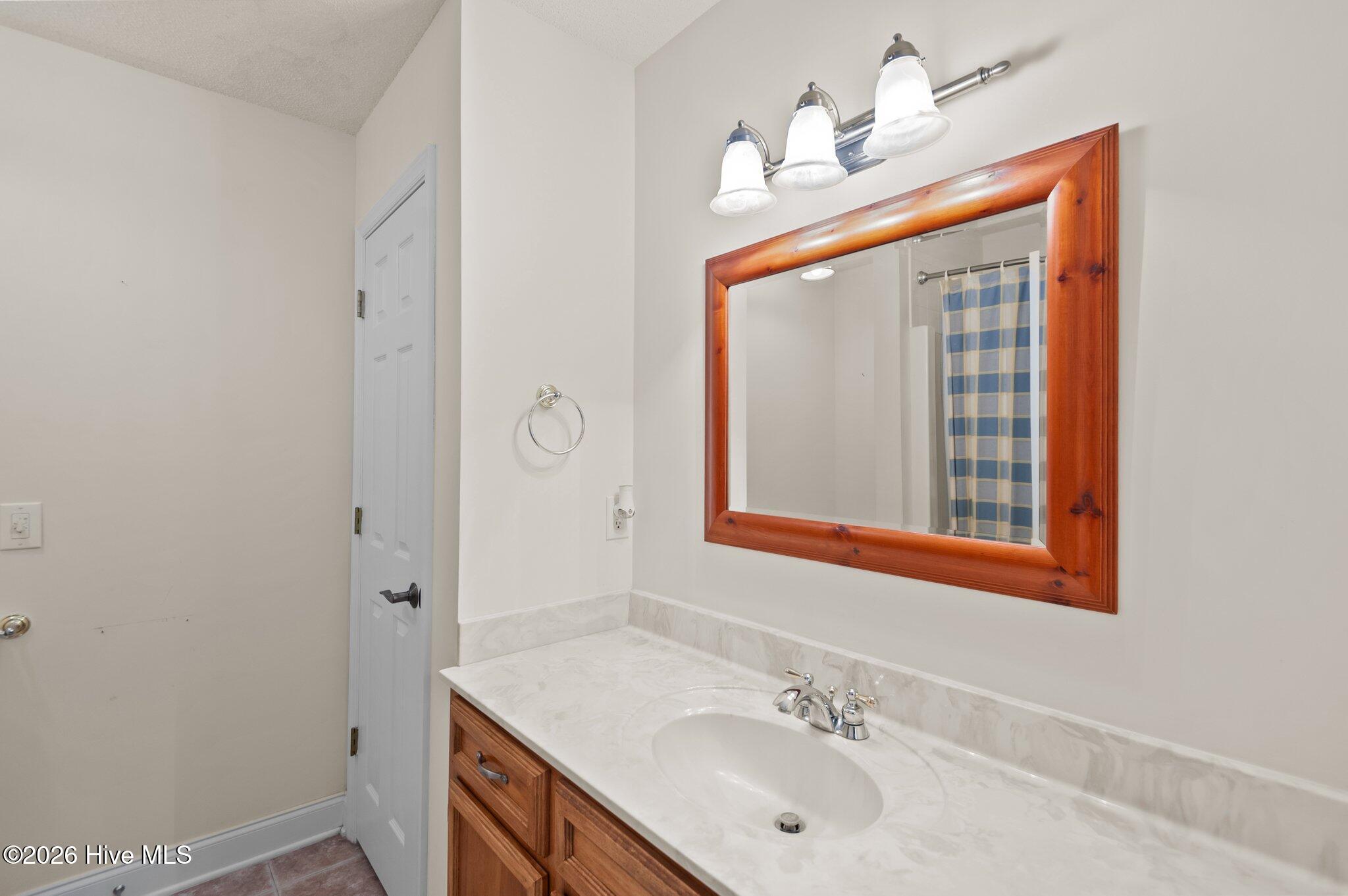 155 Teach's Cove Road Bath, NC 27808 - Photo 7 of 47 Full Bath View 1