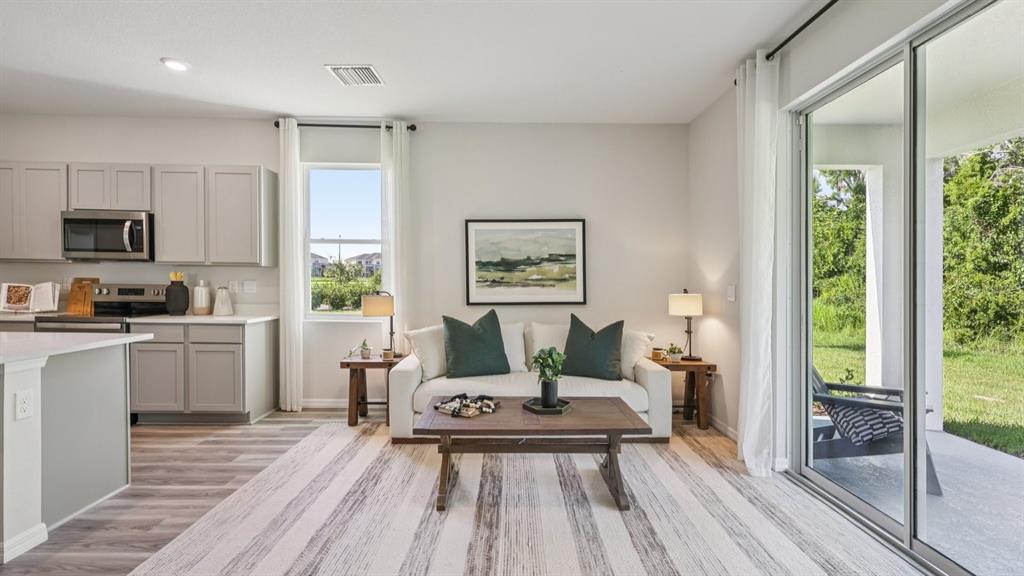 17607 Spanish Oak Loop Land O Lakes, FL 34638 - Photo 8 of 32