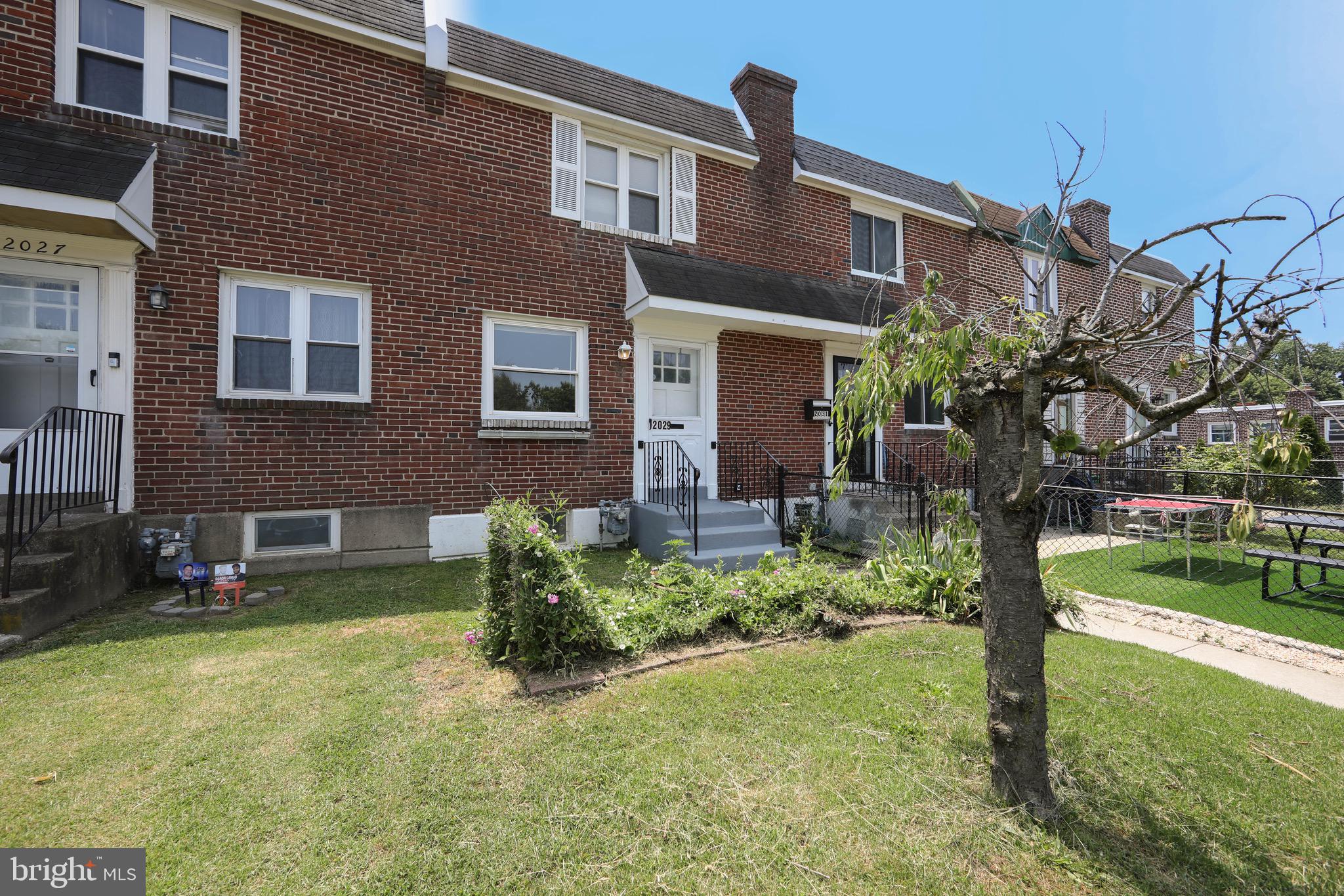 2029 Carter Road Folcroft, PA 19032 - Photo 3 of 32