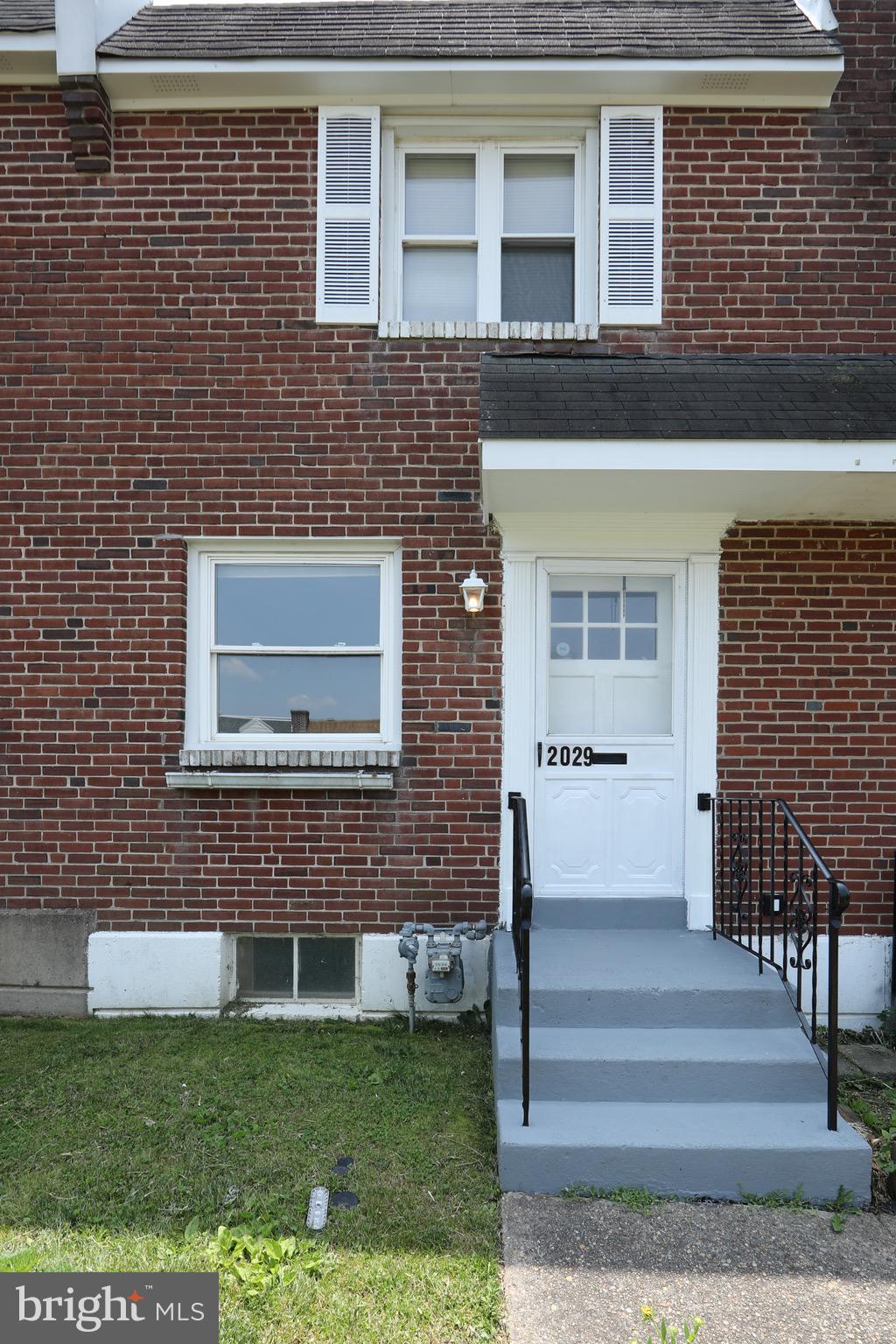2029 Carter Road Folcroft, PA 19032 - Photo 4 of 32