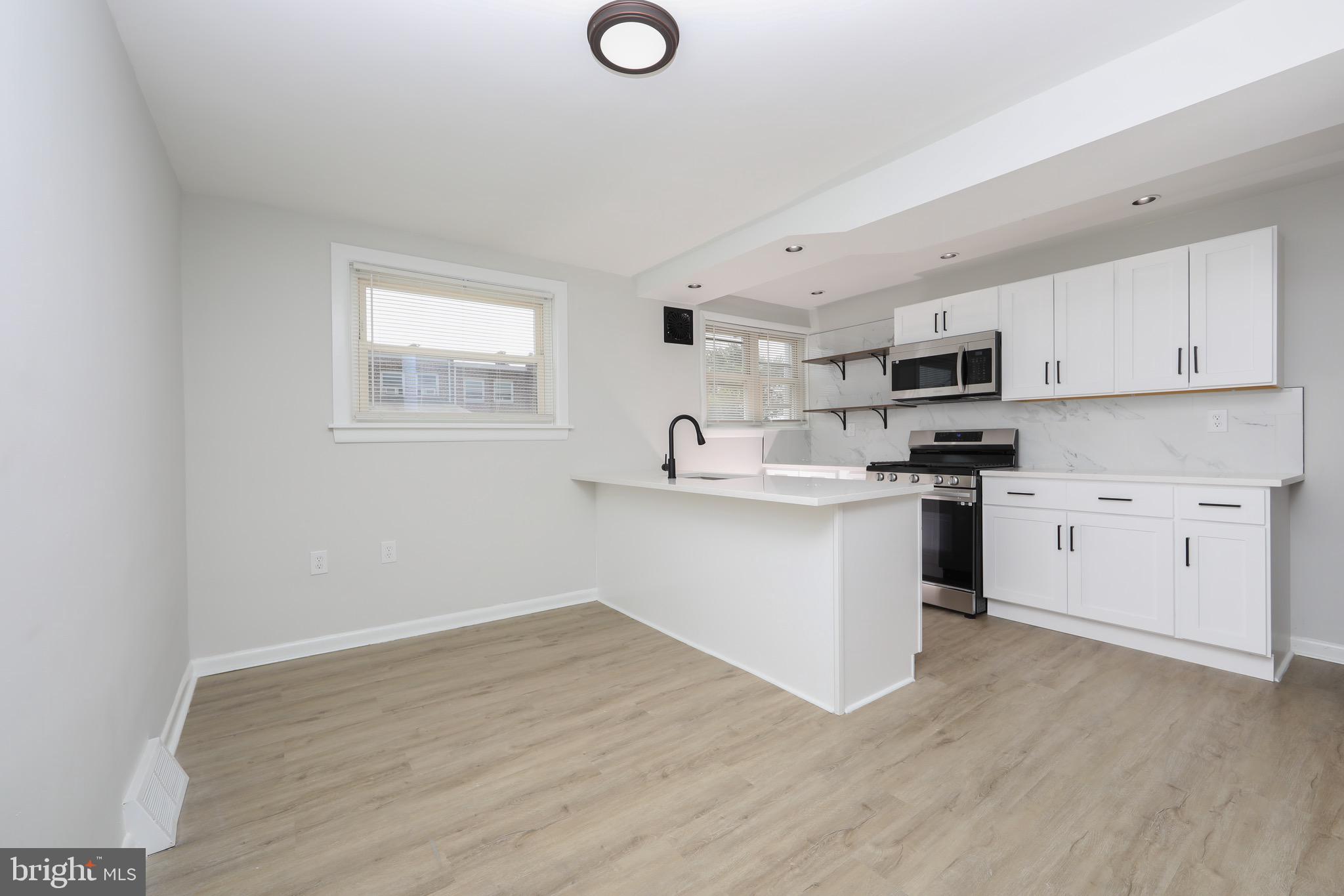 2029 Carter Road Folcroft, PA 19032 - Photo 8 of 32