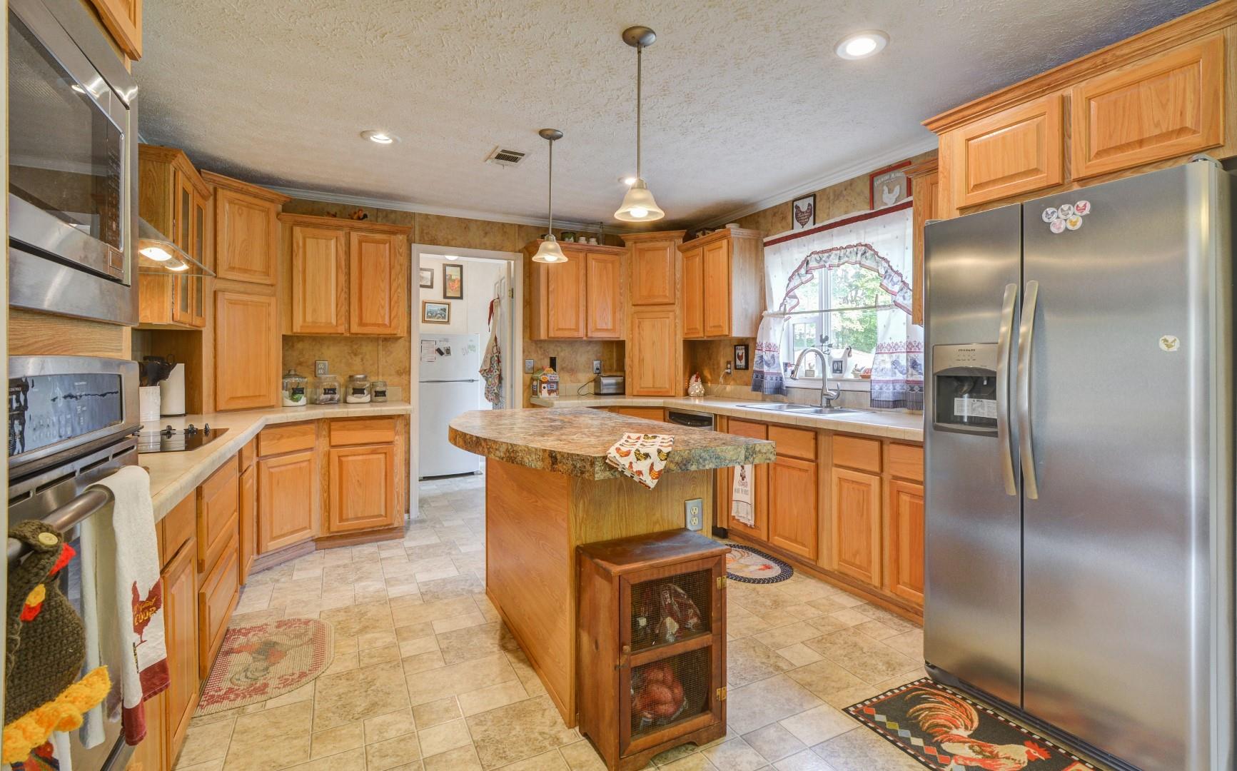 423 Hargis Road Bumpus Mills, TN 37028 - Photo 19 of 24 Kitchen