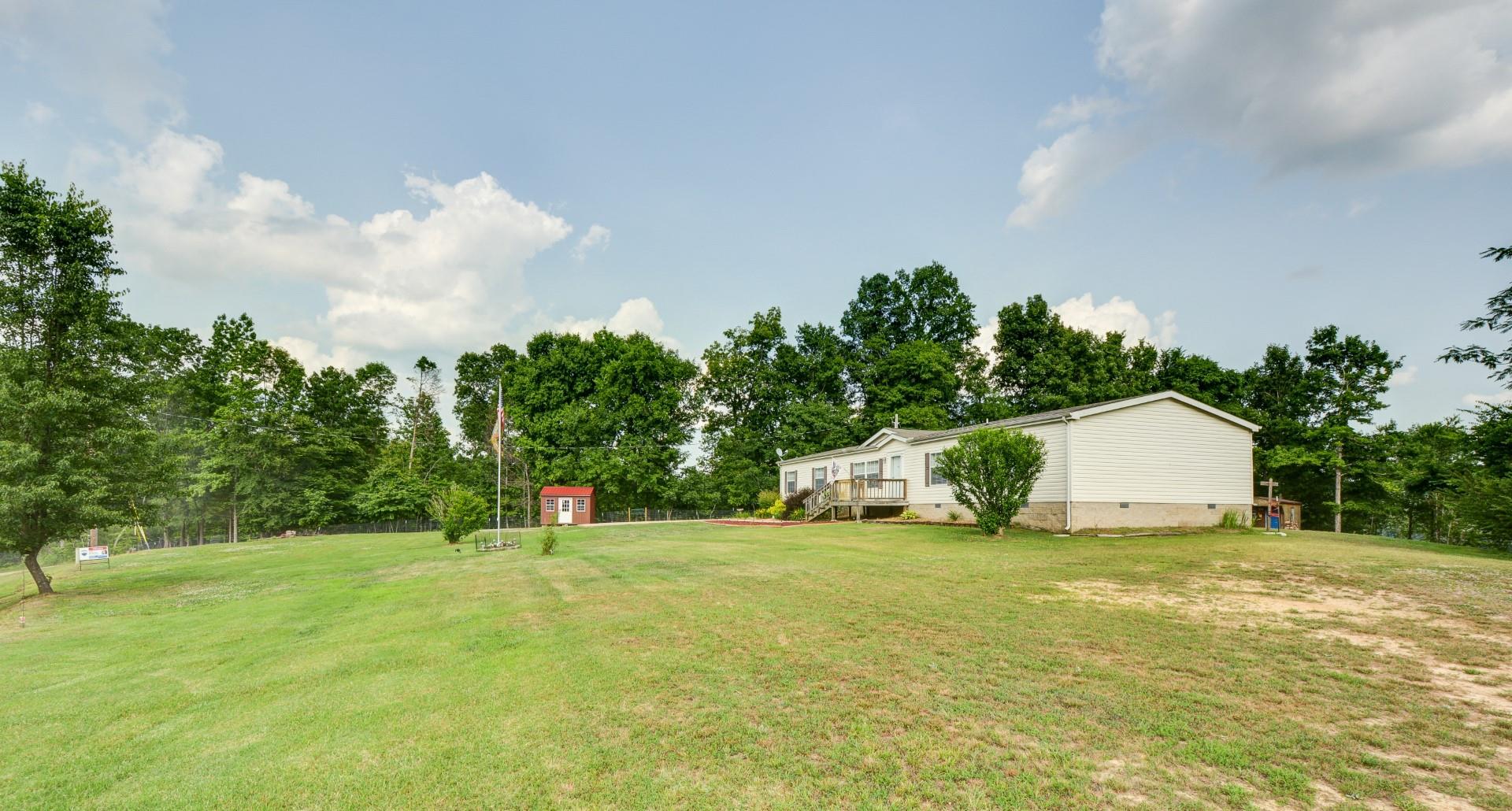 423 Hargis Road Bumpus Mills, TN 37028 - Photo 2 of 24 Side view from the West