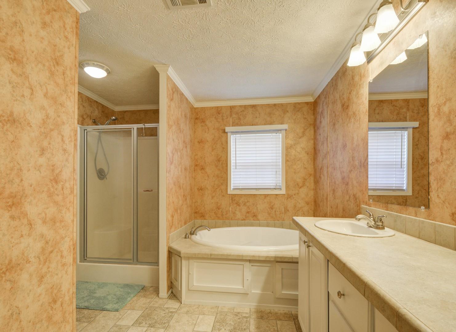 423 Hargis Road Bumpus Mills, TN 37028 - Photo 8 of 24 Master bathroom