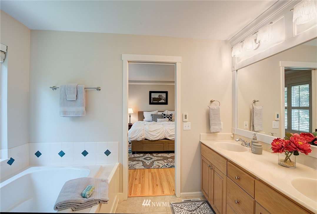 17309 Southeast 186th Way Renton, WA 98058 - Photo 15 of 30 Gallery Image 15