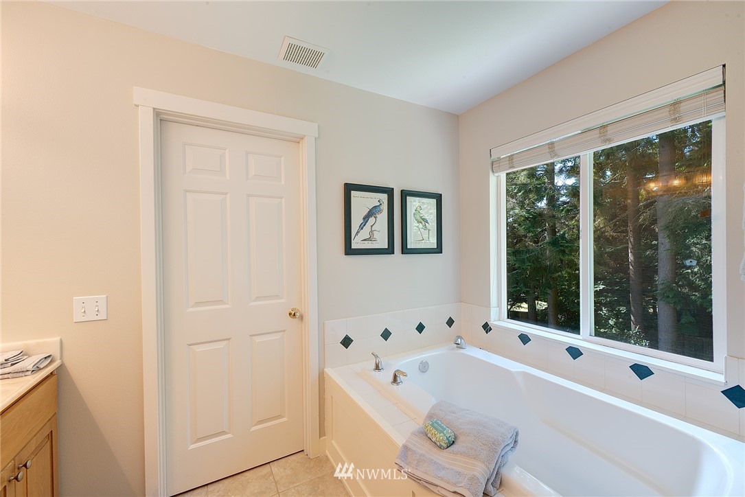 17309 Southeast 186th Way Renton, WA 98058 - Photo 16 of 30 Gallery Image 16
