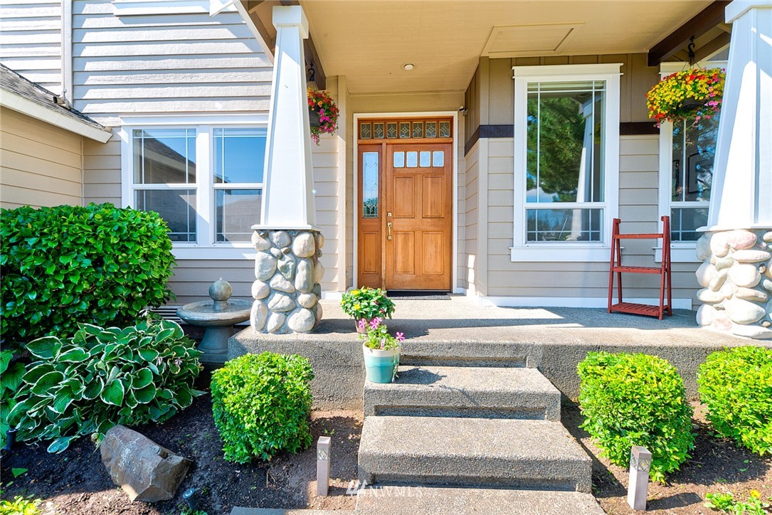 17309 Southeast 186th Way Renton, WA 98058 - Photo 3 of 30 Gallery Image 3