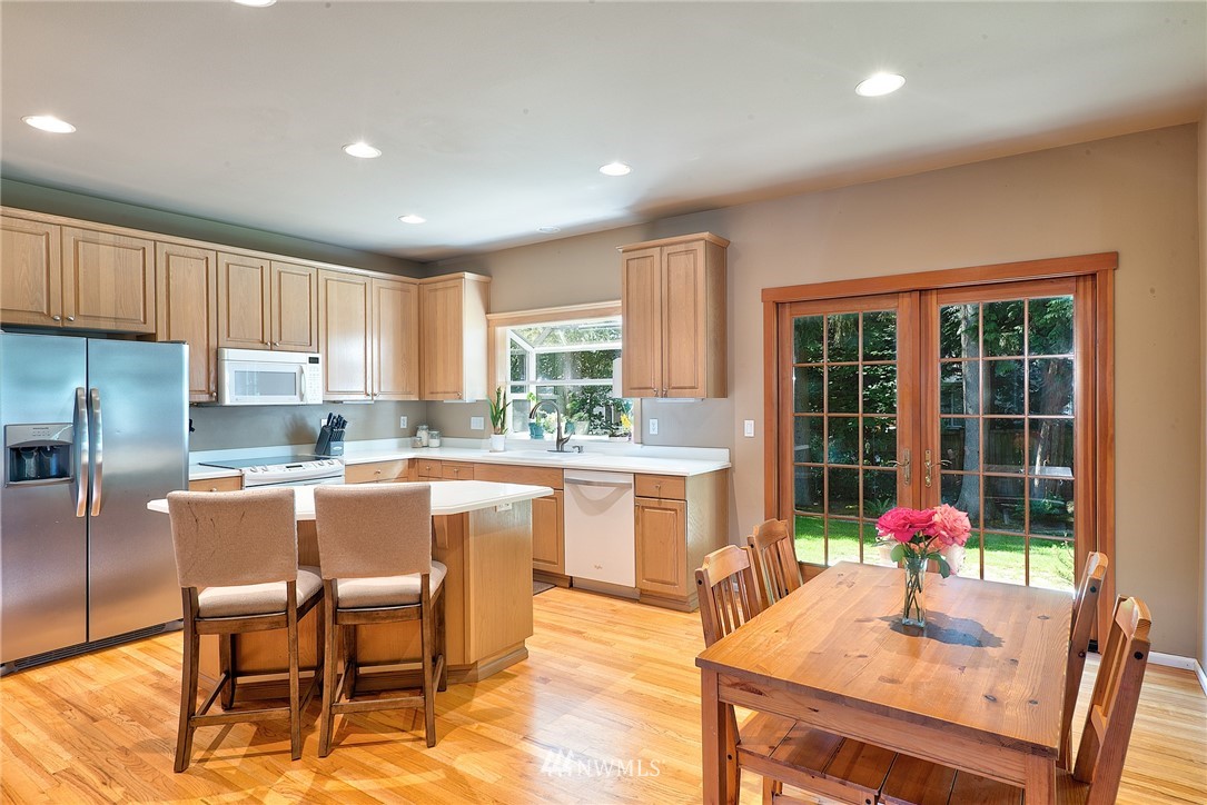 17309 Southeast 186th Way Renton, WA 98058 - Photo 7 of 30 Gallery Image 7