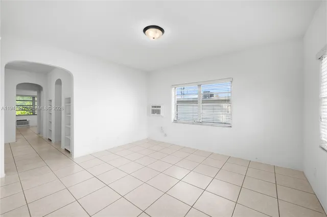 $1,950 | 520 Southwest 6th Street, Unit 4, Miami, FL 33130