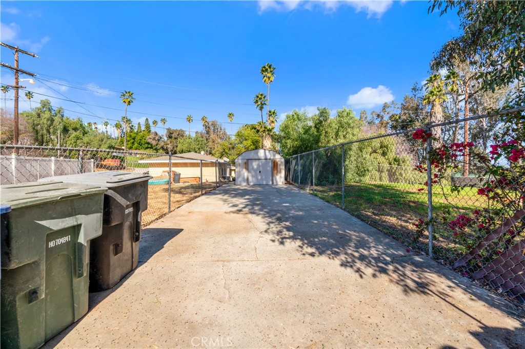 7247 Pontoosuc Avenue Riverside, CA 92504 - Photo 31 of 37