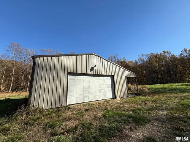 $389,900 | 880 South Rocky Comfort Road, Makanda, IL 62958